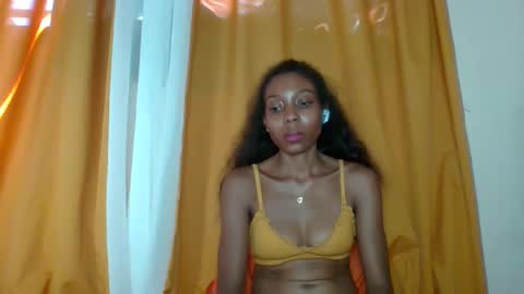 layannek online show from February 4, 7:56 am