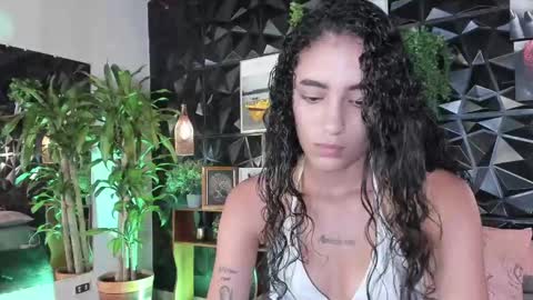 Snapshot of layla_707 chatting on September 30, 12:32 am Layla online show from September 30, 12:32 am