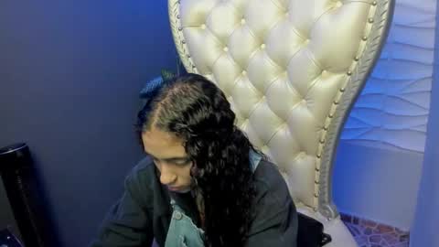 Snapshot of layla_707 chatting on October 2, 1:15 am Layla online show from October 2, 1:15 am