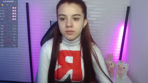 Snapshot of layla_castilloo chatting on March 7, 1:40 pm Layla online show from March 7, 1:40 pm