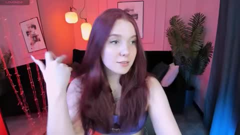 layla_glam online show from March 6, 1:21 pm