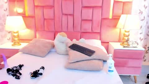 Lau online show from April 16, 9:39 pm