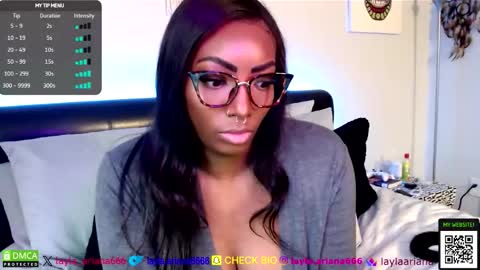 laylaariana online show from November 10, 7:38 pm