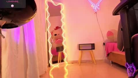 Snapshot of laylafoxy_tay chatting on October 6, 3:13 am laylafoxy_tay online show from October 6, 3:13 am