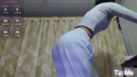 Snapshot of laylafoxy_tay chatting on February 23, 3:13 am laylafoxy_tay online show from February 23, 3:13 am