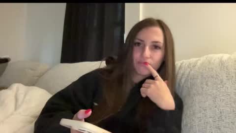 laylahlaylah1 online show from November 5, 6:32 pm