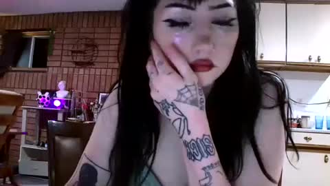 Layla Kills online show from September 27, 5:38 am