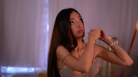 Snapshot of laylakristal chatting on October 17, 5:44 am laylakristal online show from October 17, 5:44 am