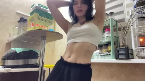 Luna online show from April 4, 6:04 pm