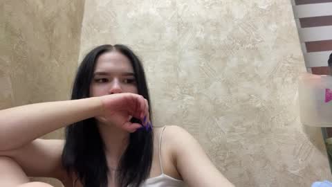 Luna online show from April 3, 5:53 pm