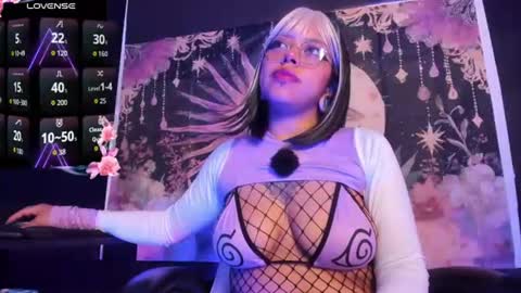 layra_66 online show from June 27, 1:50 pm