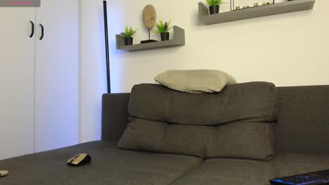 Snapshot of lazar_angels chatting on September 13, 7:11 am Laz online show from September 13, 7:11 am