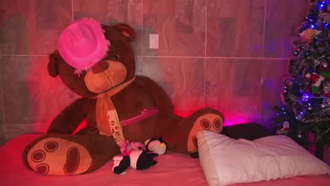 Vero Andy and Caius online show from December 30, 1:04 am