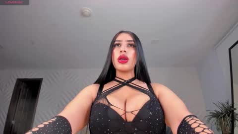 leahlombardi_ online show from February 7, 3:42 am