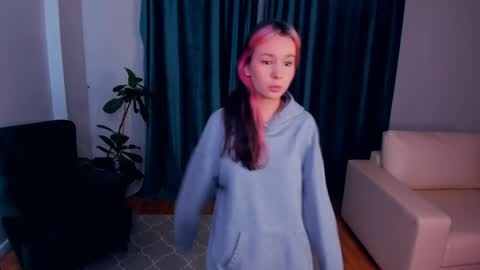 Luna online show from April 9, 8:14 pm