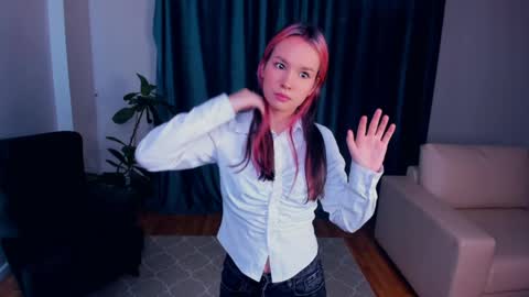 Luna online show from April 8, 4:32 pm