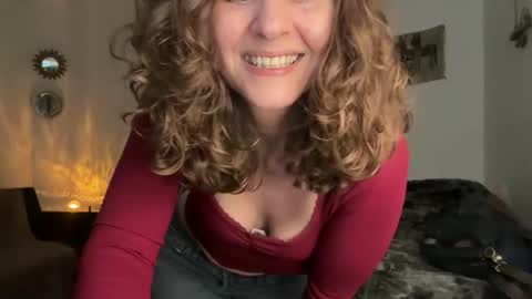 Leah Sparkles online show from April 2, 1:51 pm