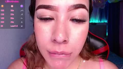 leah online show from December 10, 1:54 am