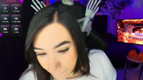 leah online show from October 29, 7:21 am