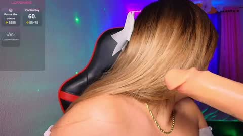 leah online show from February 6, 1:10 pm