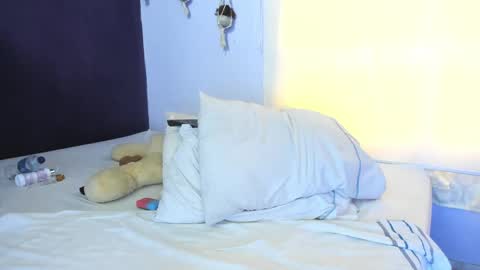 Hey Im Lea online show from April 14, 6:44 pm