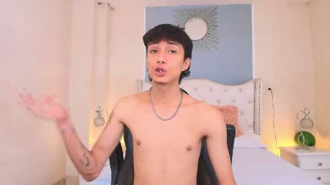 Lean online show from April 20, 3:26 pm