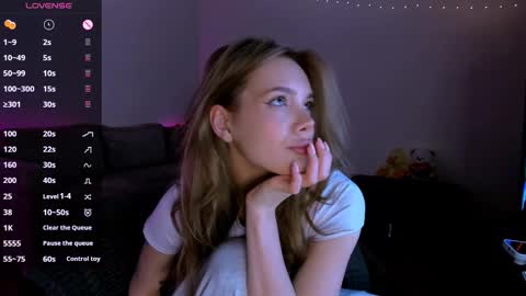 Leana online show from February 4, 2:21 pm