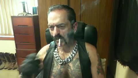 leathergreaser online show from March 1, 10:10 pm