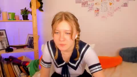 Ellie online show from December 6, 9:38 am