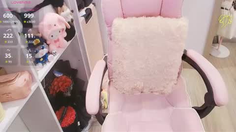 Lee online show from May 14, 4:27 pm