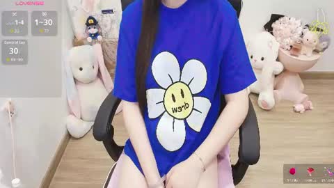 Lee online show from July 17, 11:17 pm