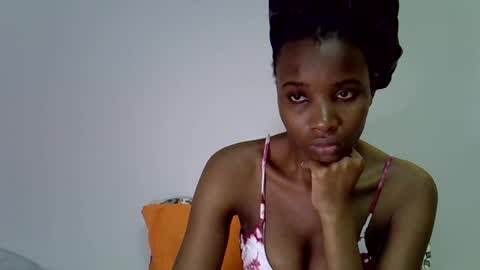 lee baby online show from May 10, 2:29 am