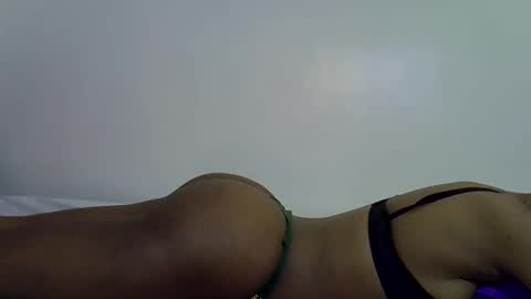 lee baby online show from May 5, 1:45 am