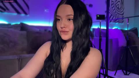 Amelie online show from March 12, 2:32 pm