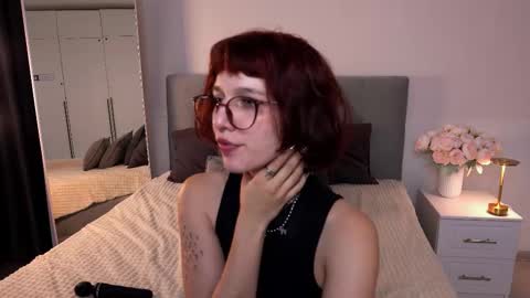 Snapshot of leelooyolo chatting on September 10, 8:54 pm leelooyolo online show from September 10, 8:54 pm