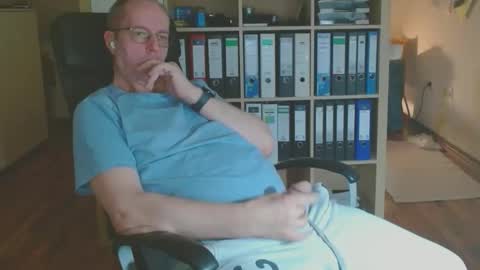 Dave online show from February 19, 11:26 pm