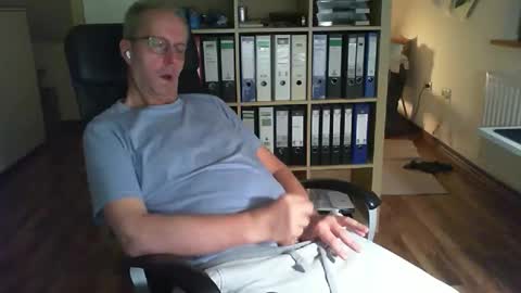 Dave online show from November 15, 1:29 am