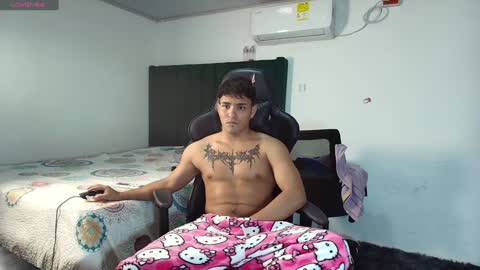  Lei  online show from February 3, 12:36 am