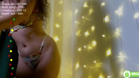 hey Im Leia and I love rock  online show from January 17, 9:17 pm