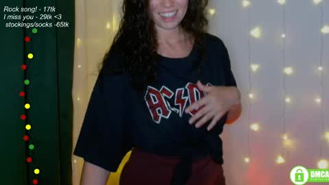hey Im Leia and I love rock  online show from June 5, 7:19 pm