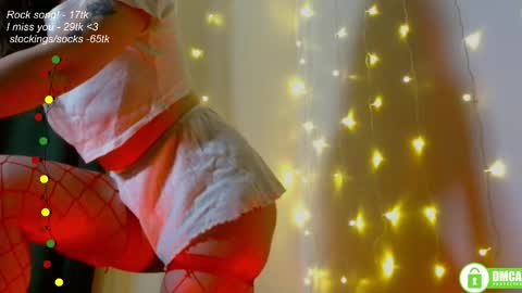 hey Im Leia and I love rock  online show from March 22, 8:35 pm