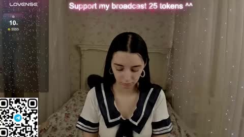 Snapshot of leia_moreno chatting on October 23, 2:46 am leia_moreno online show from October 23, 2:46 am