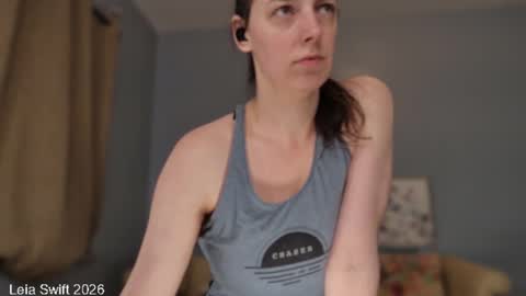 Leia Swift online show from February 21, 11:35 am