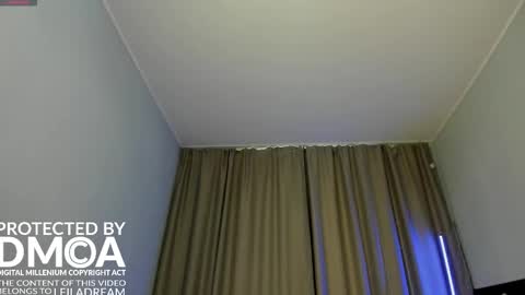 leiladream2 online show from February 21, 6:49 am