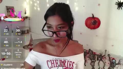Snapshot of leilaebony_ chatting on October 7, 4:25 pm leilaebony_ online show from October 7, 4:25 pm