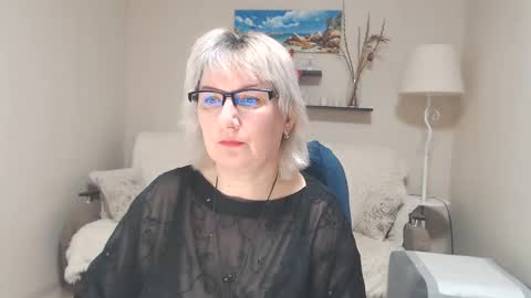 Snapshot of leilamays chatting on February 11, 3:50 am Leila Kinky online show from February 11, 3:50 am