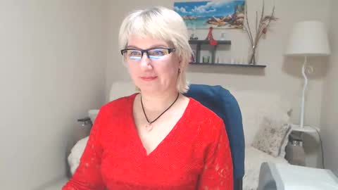 Snapshot of leilamays chatting on February 3, 8:24 am Leila Kinky online show from February 3, 8:24 am