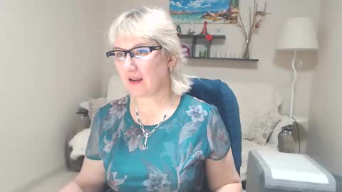 Snapshot of leilamays chatting on February 23, 11:22 am Leila Kinky online show from February 23, 11:22 am