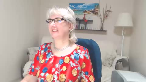 Snapshot of leilamays chatting on February 14, 6:56 am Leila Kinky online show from February 14, 6:56 am
