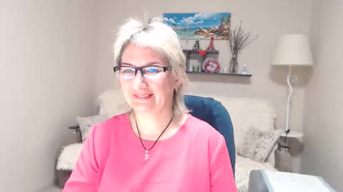 Leila Kinky online show from May 10, 2:51 am